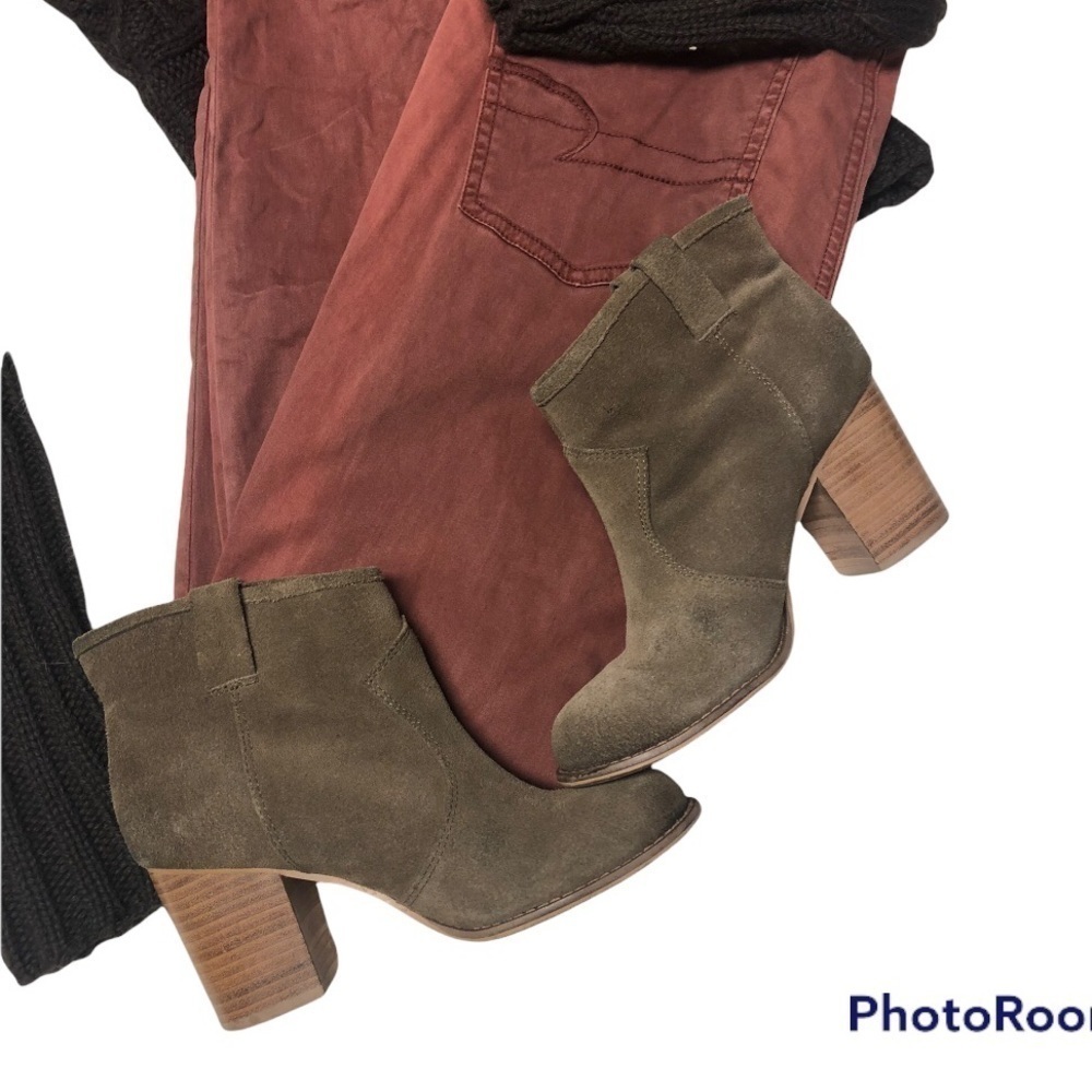 SPLENDID SUEDE LEATHER BOOTIES